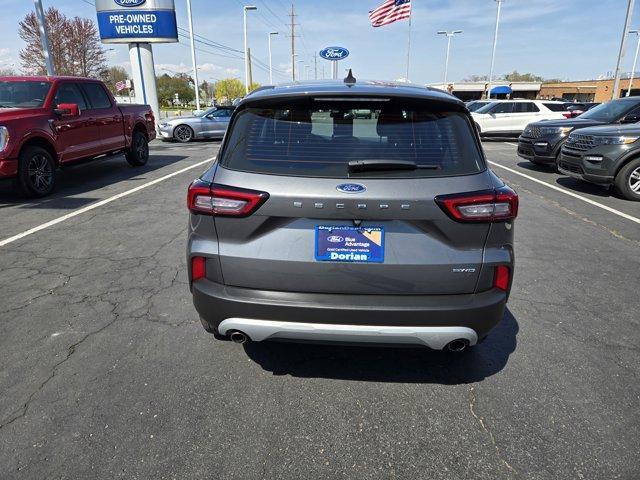 Photo of 2023 Carbonized Gray Metallic Ford Escape