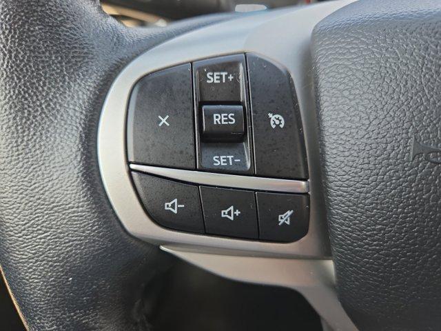 Photo of 2022 Star White Ford Explorer