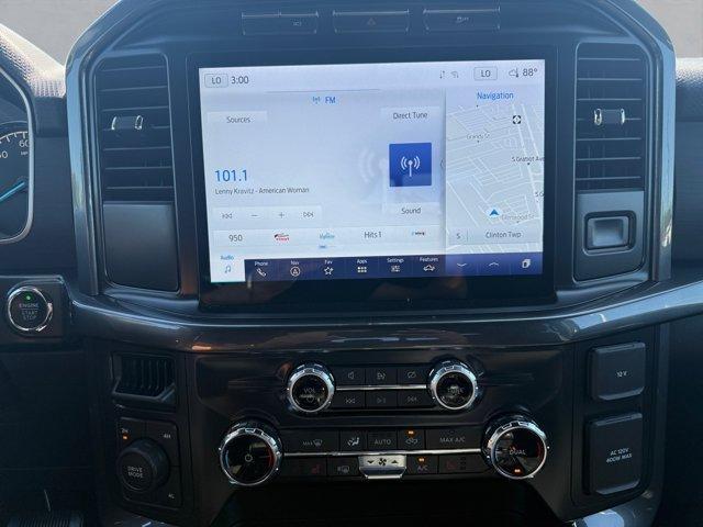Photo of 2022 Oxford White Ford F-150