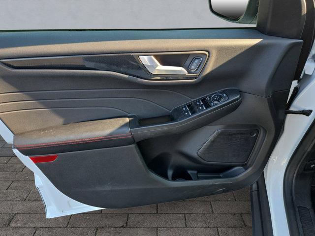 Photo of 2023 Oxford White Ford Escape