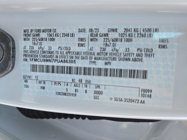 Photo of 2023 Oxford White Ford Escape