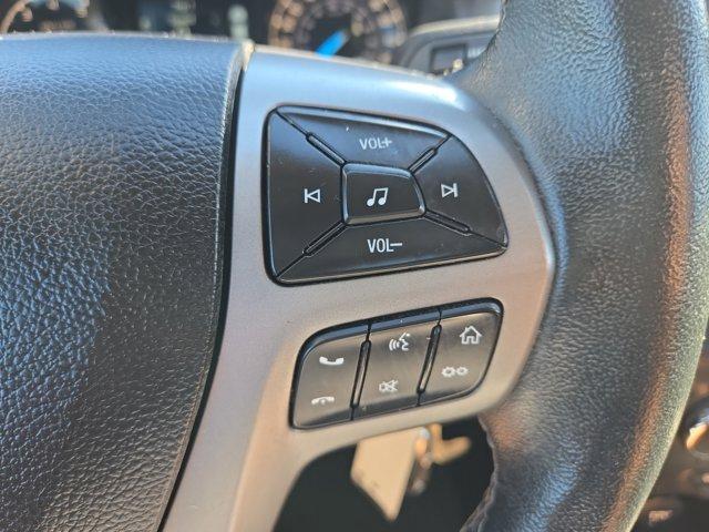 Photo of 2022 Hot Pepper Red Metallic Tinted Clearcoat Ford Ranger