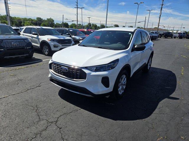 Photo of 2023 Oxford White Ford Escape