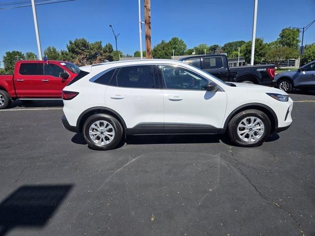 Photo of 2023 Oxford White Ford Escape