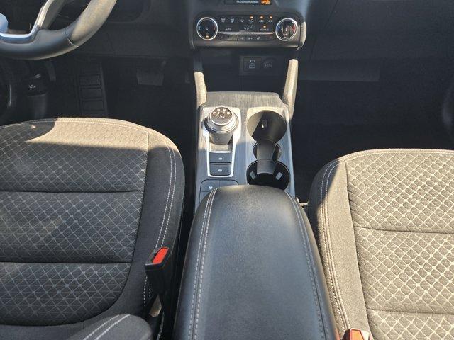 Photo of 2023 Oxford White Ford Escape