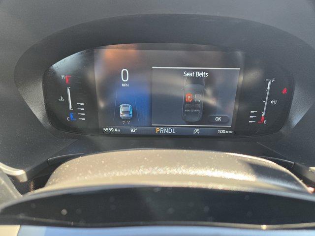 Photo of 2023 Oxford White Ford Escape