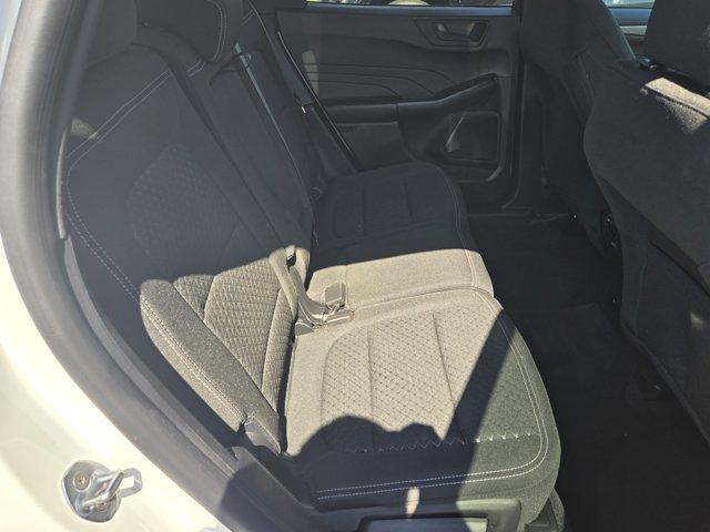 Photo of 2023 Oxford White Ford Escape