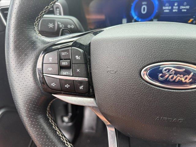 Photo of 2022 Iconic Silver Metallic Ford Explorer
