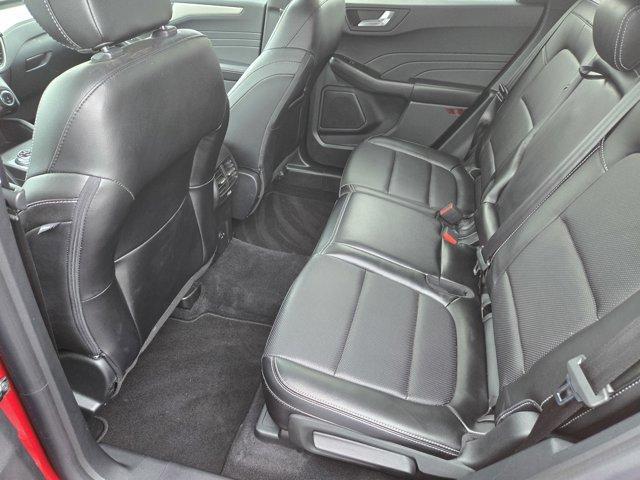 Photo of 2022 Rapid Red Metallic Tinted Clearcoat Ford Escape