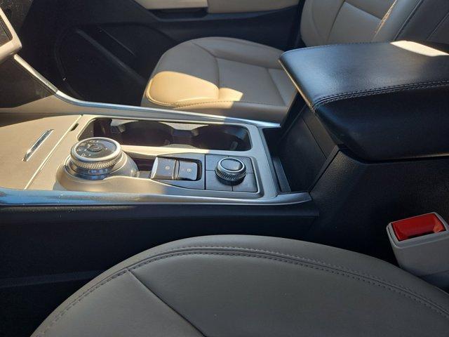 Photo of 2022 Rapid Red Metallic Tinted Clearcoat Ford Explorer