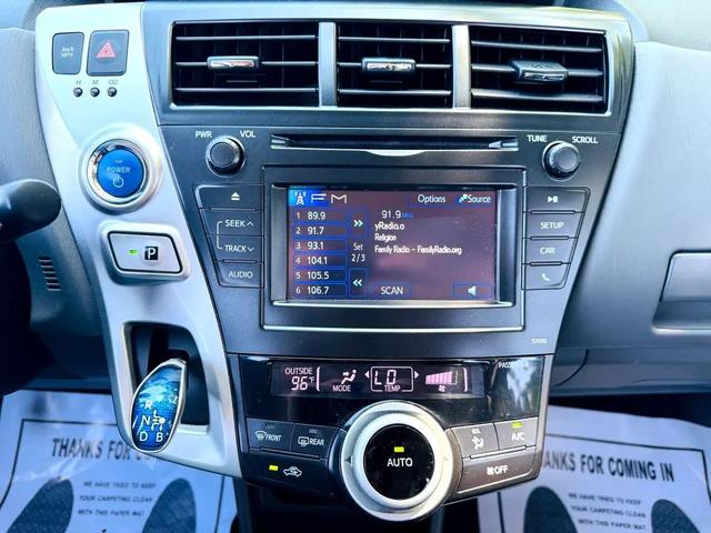 Photo of 2012 Classic Silver Metallic Toyota Prius v
