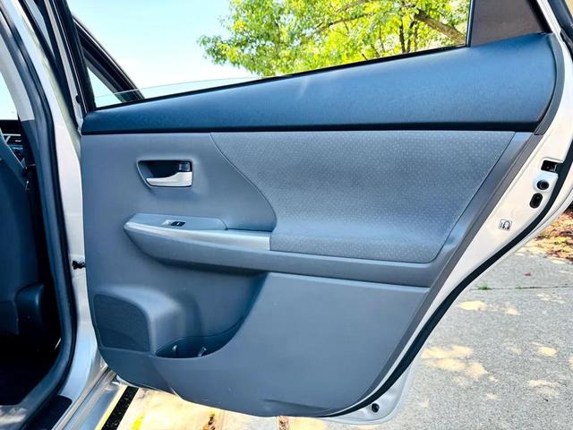 Photo of 2012 Classic Silver Metallic Toyota Prius v