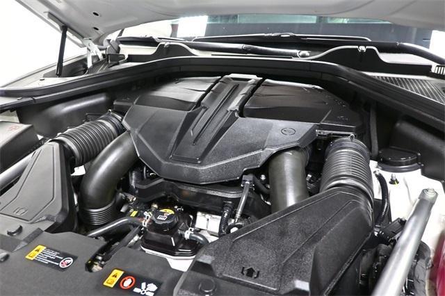 Photo of 2024 Alta White Genesis GV80