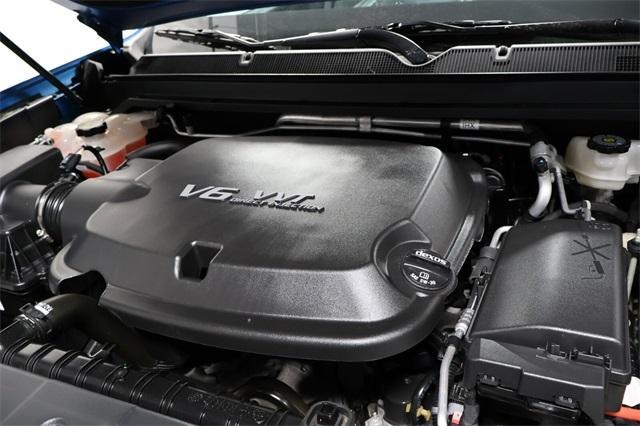 Photo of 2022 Dynamic Blue Metallic GMC Canyon