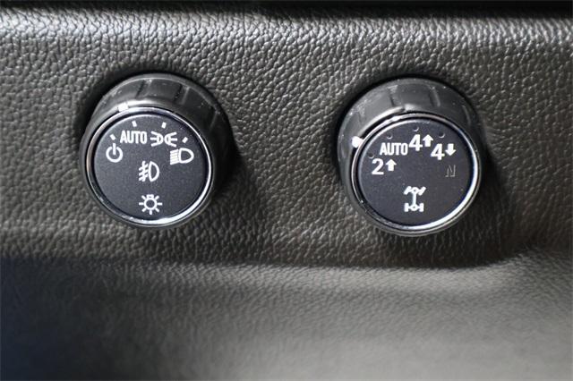 Photo of 2022 Dynamic Blue Metallic GMC Canyon
