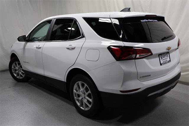 Photo of 2023 Summit White Chevrolet Equinox