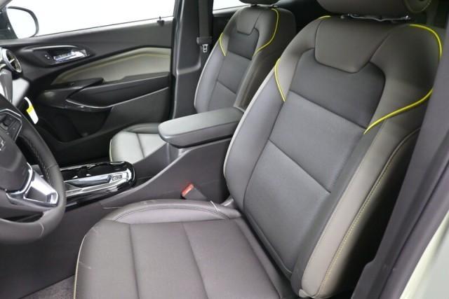 Photo of 2026 Green Chevrolet Trax
