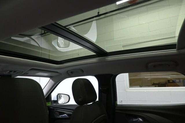 Photo of 2026 Summit White Chevrolet Trailblazer