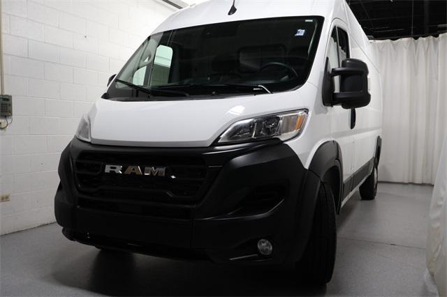 Photo of 2025 Bright White Clearcoat RAM ProMaster 2500