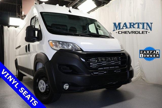 Photo of 2025 Bright White Clearcoat RAM ProMaster 2500