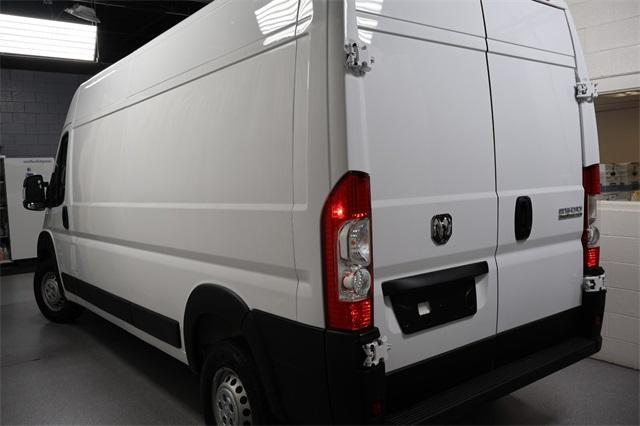 Photo of 2025 Bright White Clearcoat RAM ProMaster 2500