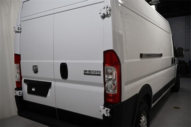 Photo of 2025 Bright White Clearcoat RAM ProMaster 2500