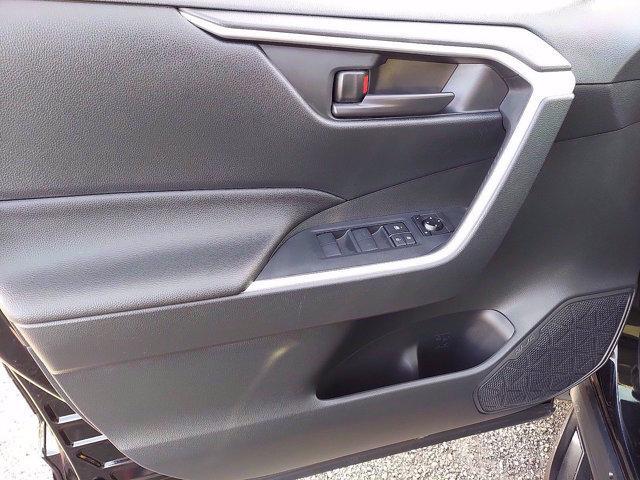 Photo of 2019 Midnight Black Metallic - 218 Toyota RAV4