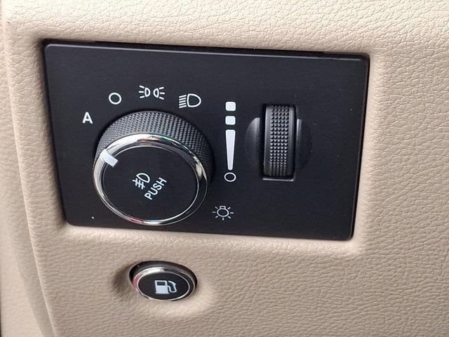 Photo of 2020 Velvet Red Pearlcoat Jeep Grand Cherokee