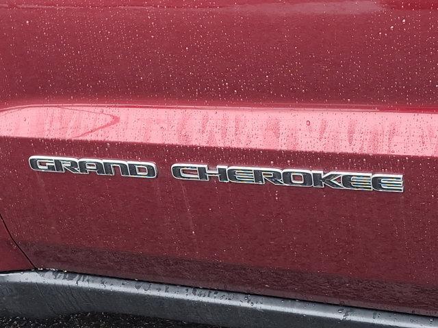 Photo of 2020 Velvet Red Pearlcoat Jeep Grand Cherokee