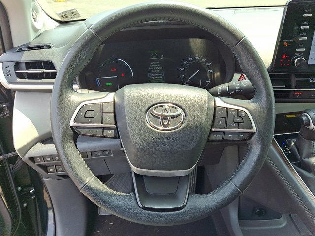 Photo of 2022 MIDNGT BLK MET Toyota Sienna