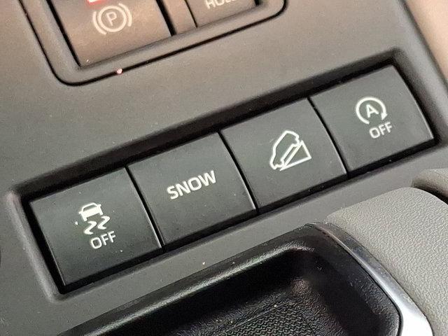 Photo of 2022 Moon Dust Toyota Highlander