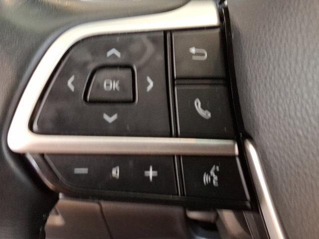 Photo of 2022 Moon Dust Toyota Highlander