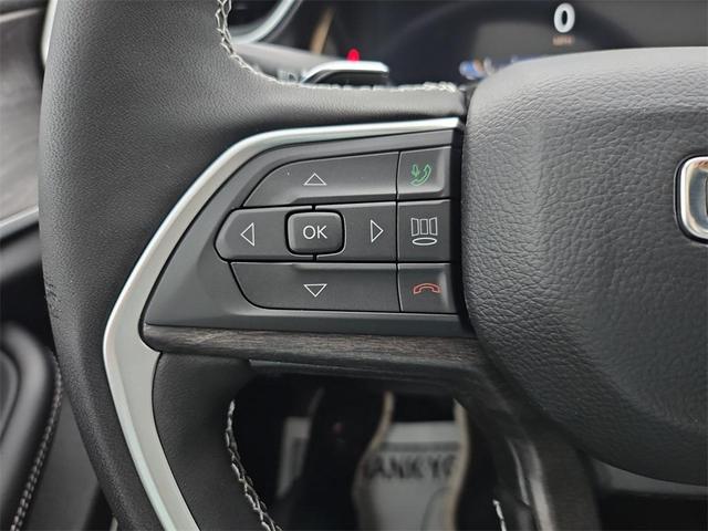 Photo of 2025 Diamond Black Jeep Grand Cherokee