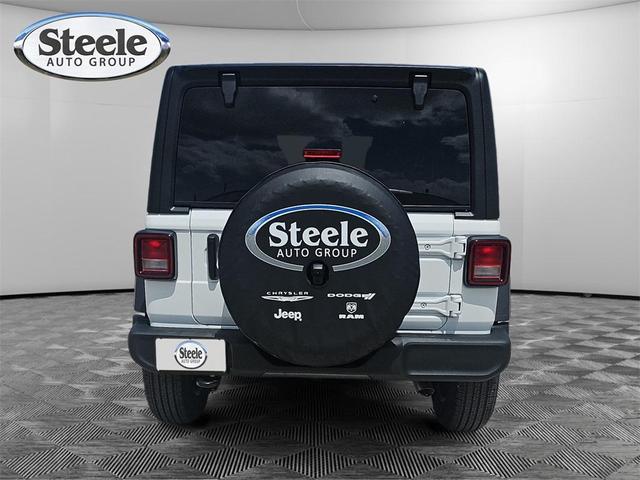 Photo of 2025 Bright White Clearcoat Jeep Wrangler