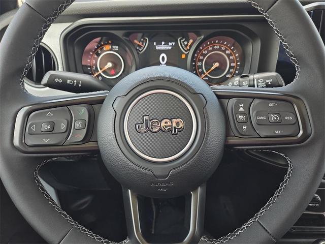 Photo of 2025 Bright White Clearcoat Jeep Wrangler