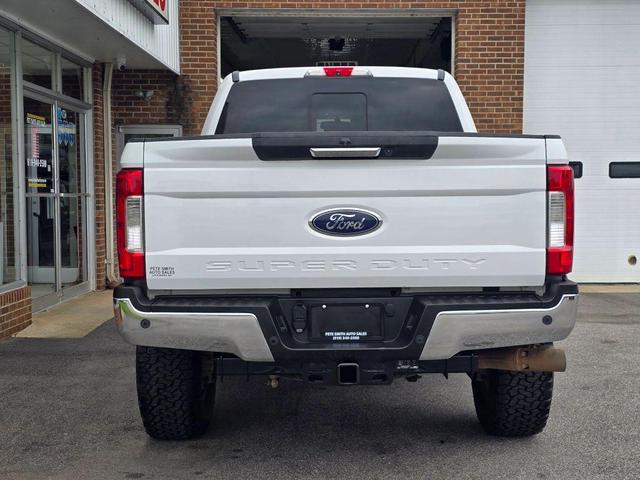 Photo of 2017 White Ford F-250