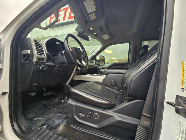 Photo of 2017 White Ford F-250