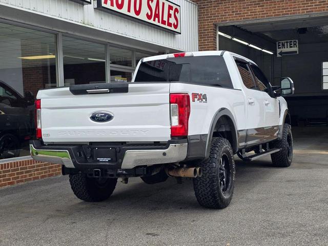 Photo of 2017 White Ford F-250