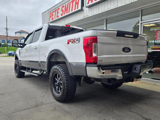 Photo of 2017 White Ford F-250