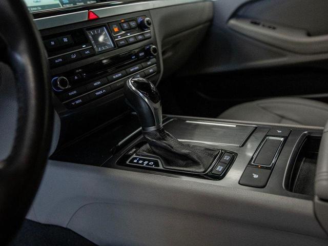 Photo of 2017 Patagonia Blue Metallic Genesis G80