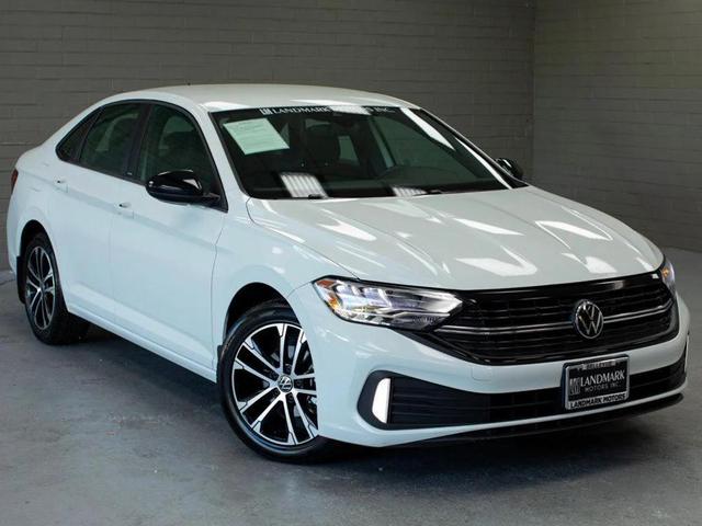 Photo of 2024 Pure White Volkswagen Jetta