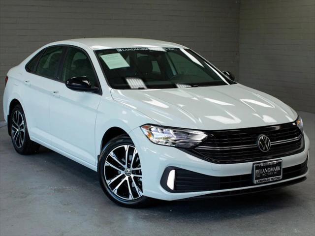 Photo of 2024 Pure White Volkswagen Jetta