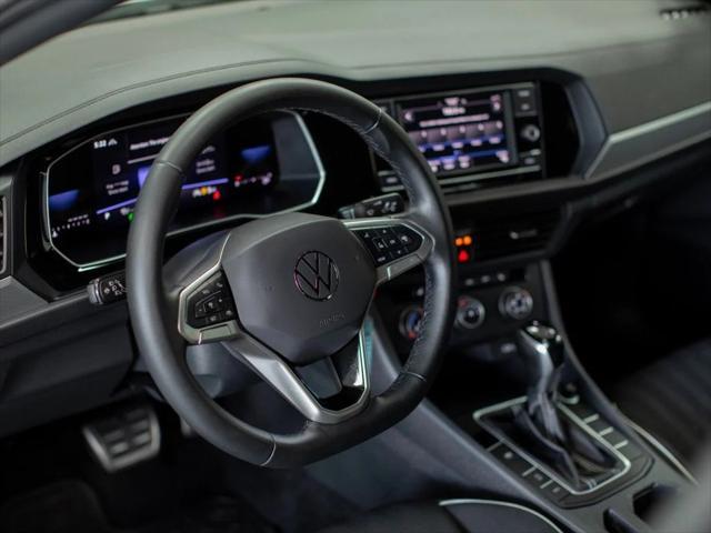 Photo of 2024 Pure White Volkswagen Jetta
