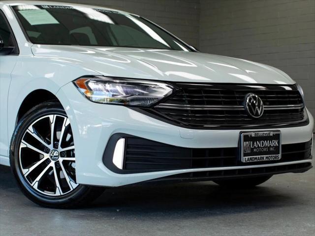 Photo of 2024 Pure White Volkswagen Jetta