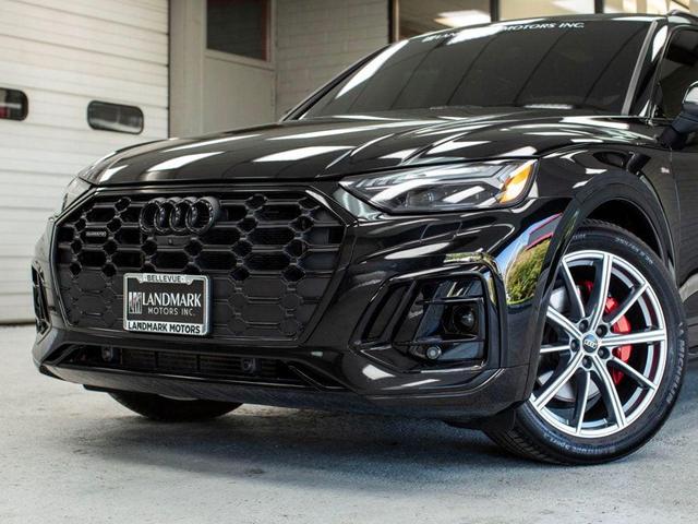 Photo of 2024 Mythos Black Metallic Audi Q5