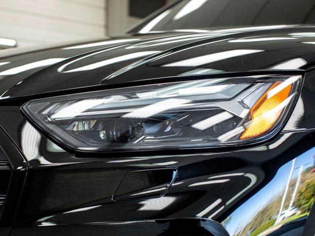 Photo of 2024 Mythos Black Metallic Audi Q5
