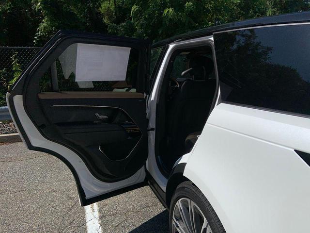 Photo of 2025 Ostuni Pearl White Land Rover Range Rover Sport