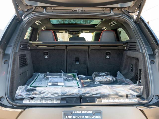 Photo of 2025 Match-To-Sample Black In Satin Finish Land Rover Range Rover Sport