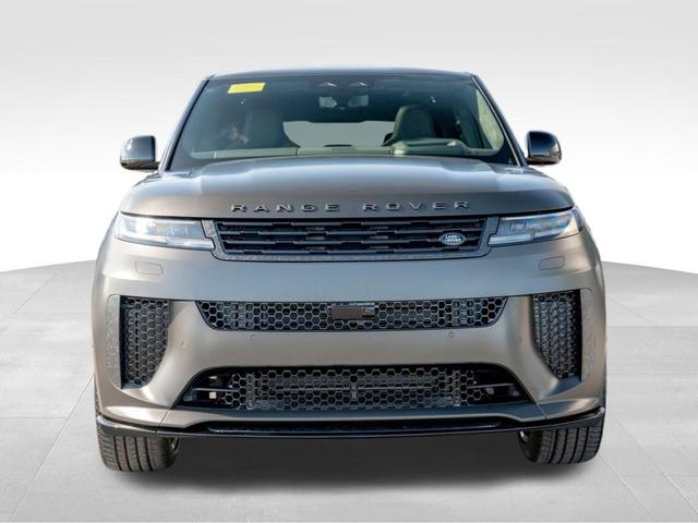 Photo of 2025 Match-To-Sample Black In Satin Finish Land Rover Range Rover Sport