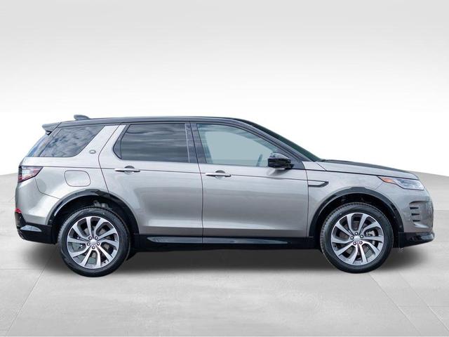Photo of 2024 Silicon Silver Land Rover Discovery Sport